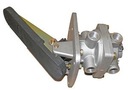 КЛАПАН РАБОЧИЙ ТОРМОЗНОЙ С ПЕДАЛЬЮ М22*1,5