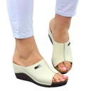 БЕЖЕВЫЕ ЖЕНСКИЕ ТУФЛИ НА ПРОФИЛИРОВАННОЙ ТЕЛЕЖКОЙ ТЕЛЕЖКЕ