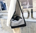 Elegantná dámska kabelka cez rameno kožená nity Pohlavie Výrobok pre ženy