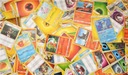 Набор из 8 оригинальных карт покемонов + 8 карт энергии покемонов + 2 игровых кода