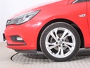 Opel Astra 1.4 T, Serwis ASO, Skóra, Navi, Klima Wyposażenie - komfort Elektrycznie ustawiane lusterka Wielofunkcyjna kierownica Podgrzewane przednie siedzenia Wspomaganie kierownicy Elektryczne szyby przednie Elektryczne szyby tylne Elektrycznie ustawiane fotele Przyciemniane szyby