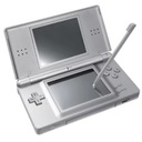 Новая портативная консоль Nintendo DS Lite, серебристая