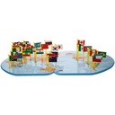Игрушечные флаги на карте мира из портативных игрушечных головоломок