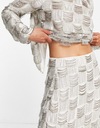 Drapowana, kremowa spódnica midi ze wzorem 36 Marka Asos Design