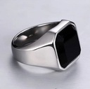 Перстень-печатка с черным квадратным глазком