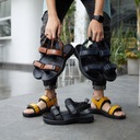 Легкие, удобные мужские кожаные спортивные сандалии.