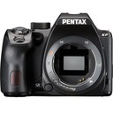 Зеркальная камера Pentax KF с черным корпусом