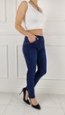 WYGODNE SPODNIE DAMSKIE JEANSOWE W GUMKĘ Plus Size Blue Fason rurki