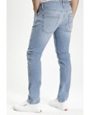 Pánske nohavice CROSS JEANS BLAKE Džínsy modré svetlé odreniny 34/34 Model Cross Jeans Blake Slim Fit