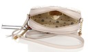MONNARI Стильная сумка-мессенджер бежевого цвета с эффектной стеганой передней частью, украшенной цветами.