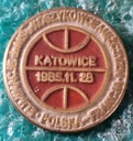 ЗНАЧОК МАТЧ ПОЛЬША - ФРАНЦИЯ EL. ЧЕМПИОНАТ МИРА ПО БАСКЕТБОЛУ КАТОВИЦЕ 28.11.1985