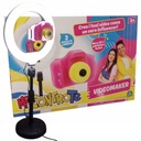 Studio ze statywem i aparatem mały Youtuber