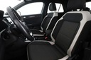Volkswagen T-Roc GRATIS! Hak+ Pakiet serwisowy o Wyposażenie - komfort Elektryczne szyby przednie Elektryczne szyby tylne Elektrycznie ustawiane lusterka Podgrzewane przednie siedzenia Wielofunkcyjna kierownica Wspomaganie kierownicy Tapicerka tekstylna