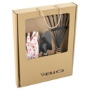 Набор небольших садовых инструментов.