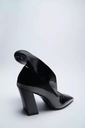 Topánky ZARA dámske čižmy čierne na podpätku r 36 Kód výrobcu 3124/610/040