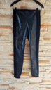 Armani Exchange ekskluzywne czarne legginsy z eko skóry Fason rurki