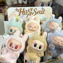 KABALA BABA KULCSTARTÓ FIGURA PLÜSS MEGLEPETÉS MACKÓ Termék típusa gyűjthető figura