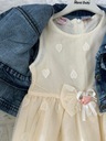 Dievčenské šaty na široké ramienka a s džínsovou bundou 92 Dominujúca farba biela