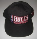 NBA - CHICAGO BULLS - CHAMPION - CZAPKA Z DASZKIEM