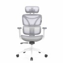 Эргономичное вращающееся офисное кресло, белое, множество регулировок, комфорт и стиль.