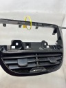 MOULURE DÉCOR TABLEAU DE BORD GRILLES CONDUIT D'AIR PEUGEOT 208 I 1 9672848677photo 11