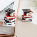 3 ШТ. ПРИКРАСИ НА ТОРТ ВИПУСКНИКА: ШАПКА ДОКТОРА ТА КНИГИ