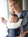 BABYBJORN - śliniaczek do nosidełka ergonomicznego Rodzaj nosidła Klasyczne Miękkie