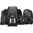 Корпус Nikon D5600 + объектив Nikkor 18-55 + халява, пробег 489