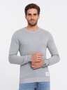 Pánsky sveter s textúrou a polkruhovým výstrihom svetlo šedý V5 OM-SWSW-0104 S Značka Ombre