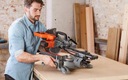 Торцовочная пила 254мм 2100Вт с подачей Black & Decker BES710