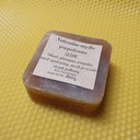 Натуральное мыло с прополисом, изготовленное вручную с пасеки.