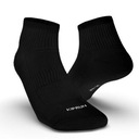 Черные беговые носки RUN100 от Decathlon.