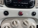 Fiat 500 Od Dealera, Salon PL, Serwis Aso, 1.2... Wyposażenie - komfort Elektryczne szyby przednie Elektrycznie ustawiane lusterka Podgrzewane lusterka boczne Tapicerka tekstylna Wielofunkcyjna kierownica Wspomaganie kierownicy