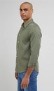 Lee PATCH SHIRT Olive Grove ZELENÁ TRIČKO CASUAL SLIM / REGULAR S Model Patch Shirt