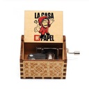 DREWNIANA POZYTYWKA NA KORBKĘ DOM Z PAPIERU