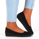 ЖЕНСКАЯ СПОРТИВНАЯ ОБУВЬ НА МАЛЕНЬКОЙ ТЕЛЕЖКЕ