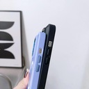 Magnetyczne etui z MagSafe do iPhone 15 Plus otworki pod smycz czarne Stan opakowania oryginalne