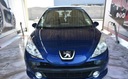 Peugeot 207 PEUGEOT 207 1.4 benzyna z 2008 rok... Wyposażenie - komfort Elektryczne szyby przednie Elektrycznie ustawiane lusterka Podgrzewane lusterka boczne Tapicerka tekstylna Wspomaganie kierownicy