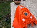 KTM 990 DUKE R 2024 TANK AS NEW  photo 7