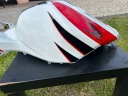 НАКЛАДКА NA БАК HONDA CBR1000RR SC57B  (1084780210) фото min 3
