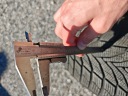 ШИНИ ЗИМОВІ WINGUARD SPORT 2 NEXEN 255/40 R19 100V BIEZNIK 7MM PO SRODKU  (1093537288) фото min 3