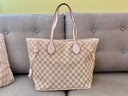 LUIS VUITTON torbica/neseser dimenzije 29x19cm. Povoljno!: 1700 RSD ▷  Handbags, Kostolac