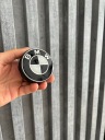 BMW JUDAMIEJI ОБЕРТАЛЬНЕ КОВПАЧКИ DO ДИСКІВ 68MM 3D КОМПЛЕКТ 4 ШТУКИ CZARNO/BIALE  (1083433533) фото min 4
