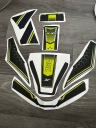 КОМПЛЕКТ LIPDUKŲ ZYWICZNYCH 3D MECHA DO HONDA X-ADV 750 (CZARNO-ZOLTY)  (1093551130) фото min 2