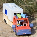 BLUEY ÚŽASNÉ DOBRODRUŽSTVO AUTO KARAVAN KEMPING FIGÚRKY VOZIDLO KEMPOVANIE Materiál plast