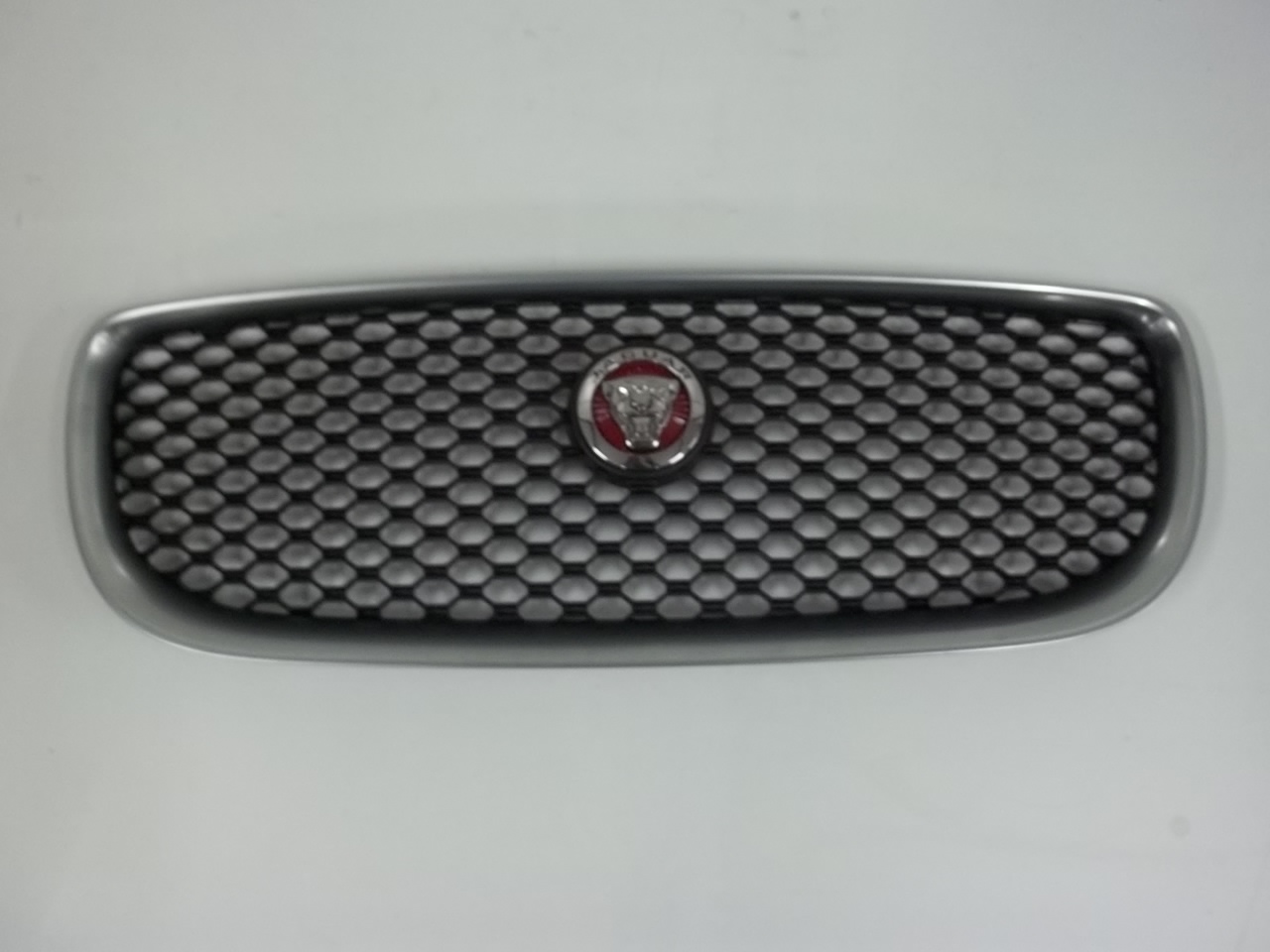 Jaguar XE X760 Kühlergrill FRONTGRILL Kühlergitter - Thumbnail 1