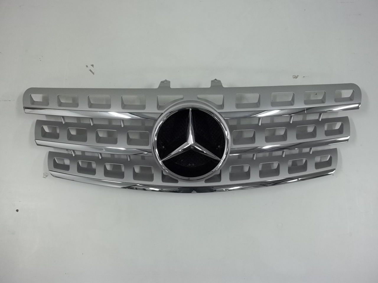 Mercedes-Benz M-Klasse W164 Kühlergrill FRONTGRILL Kühlergitter A1648801985 - Thumbnail 1