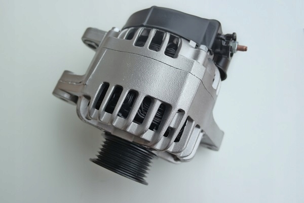 ORYGINALNY ALTERNATOR TOYOTA YARIS 1.0 1.3 PO REG