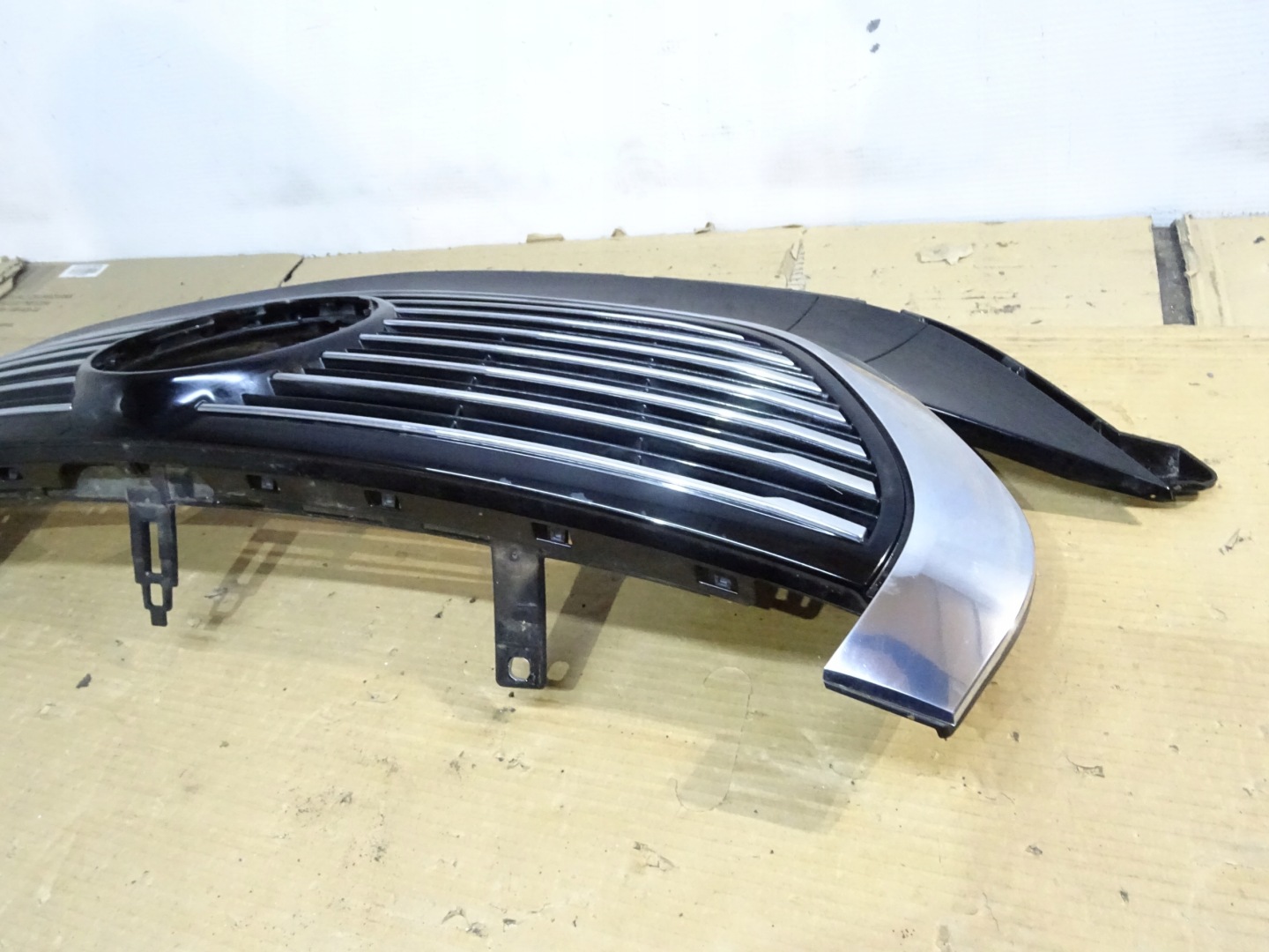 Mercedes-Benz EQC N293 Kühlergrill FRONTGRILL Kühlergitter - Thumbnail 7