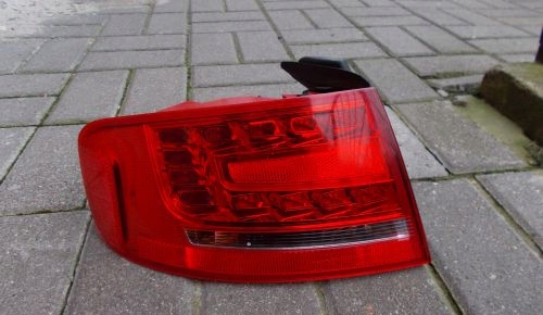 Audi A4 B8 Rückleuchte Rearlamp - Thumbnail 1